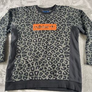Adidas Women Sz L Leopard Print Crewneck Sweatshirt Cotton Black Gray Oversized